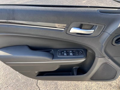 2023 Chrysler 300 Touring