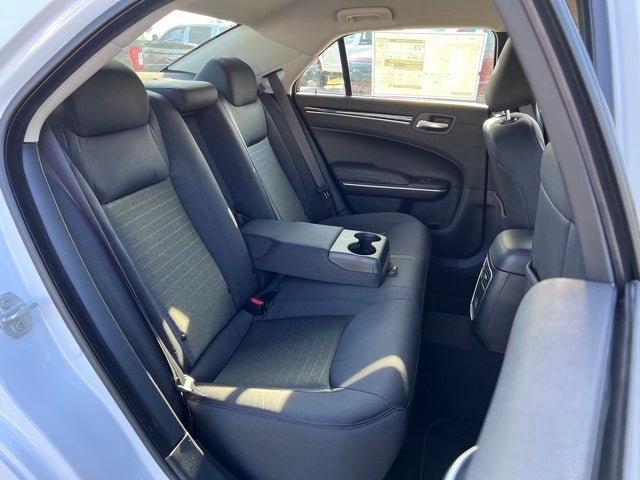 2023 Chrysler 300 Touring