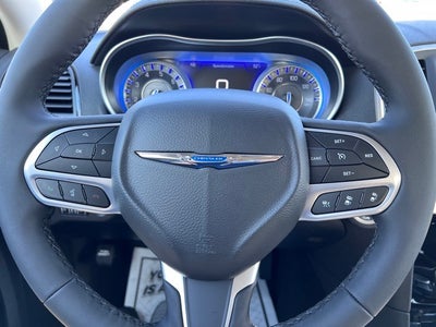 2023 Chrysler 300 Touring