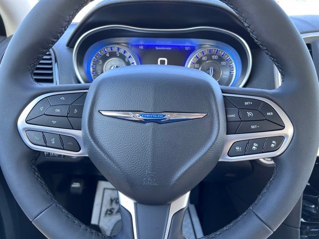 2023 Chrysler 300 Touring