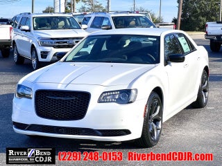 2023 Chrysler 300 Touring