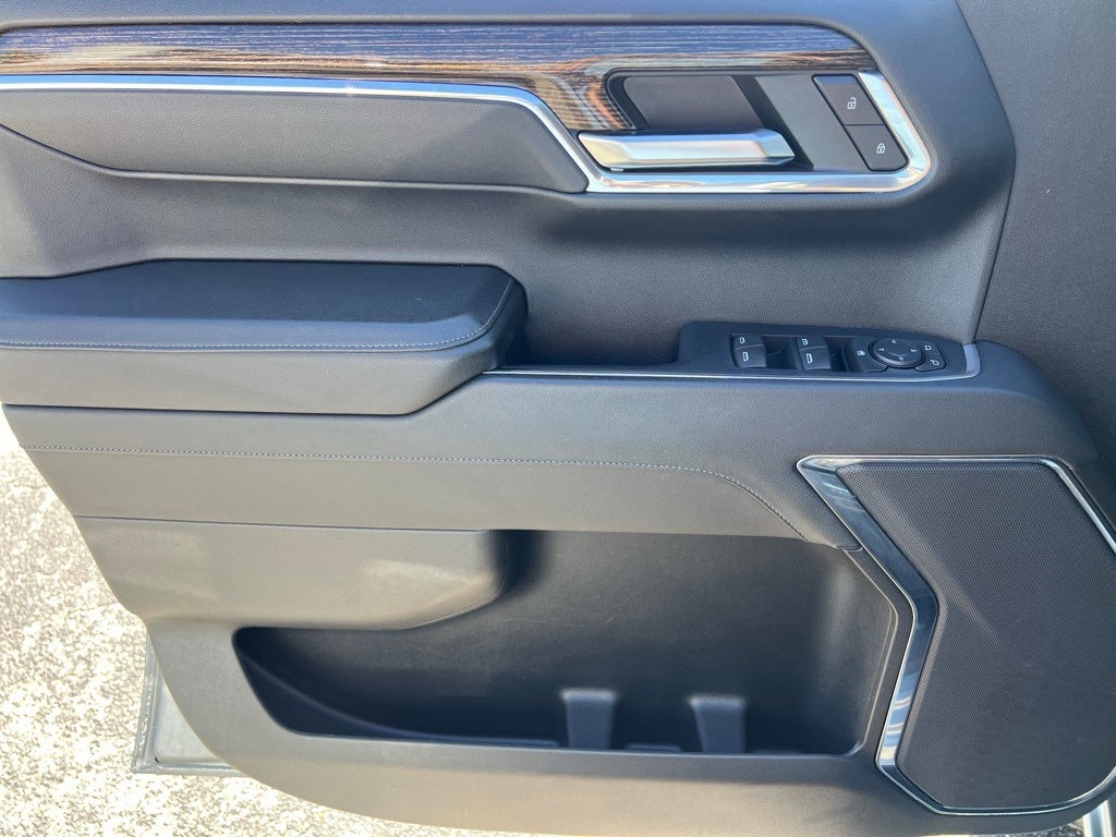 2024 GMC Sierra 1500 4WD Crew Cab Short Box Elevation with 3SB