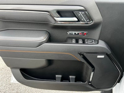 2025 GMC Sierra 1500 4WD Crew Cab Short Box AT4