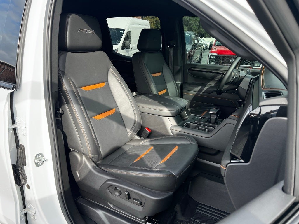 2025 GMC Sierra 1500 4WD Crew Cab Short Box AT4