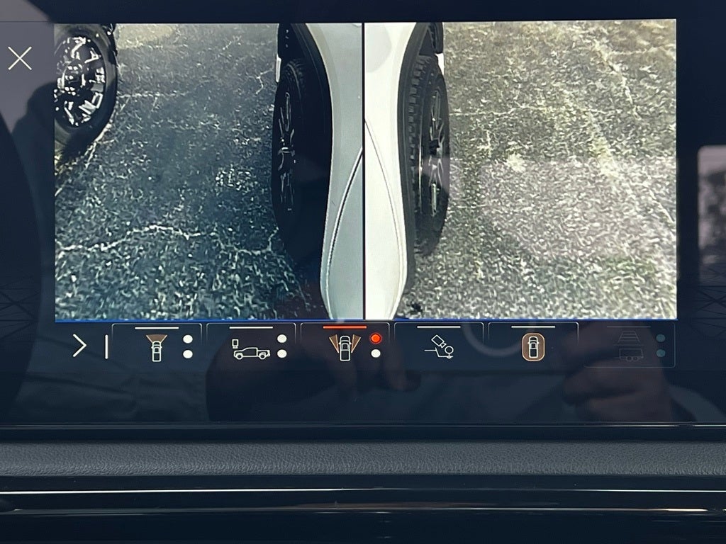 2025 GMC Sierra 1500 4WD Crew Cab Short Box AT4