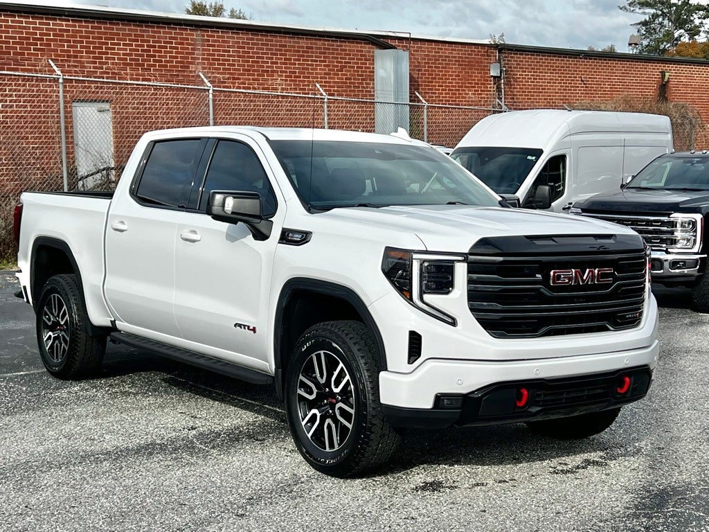 2025 GMC Sierra 1500 4WD Crew Cab Short Box AT4