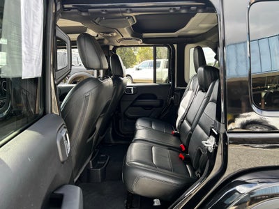 2022 Jeep Wrangler Unlimited Sahara Altitude