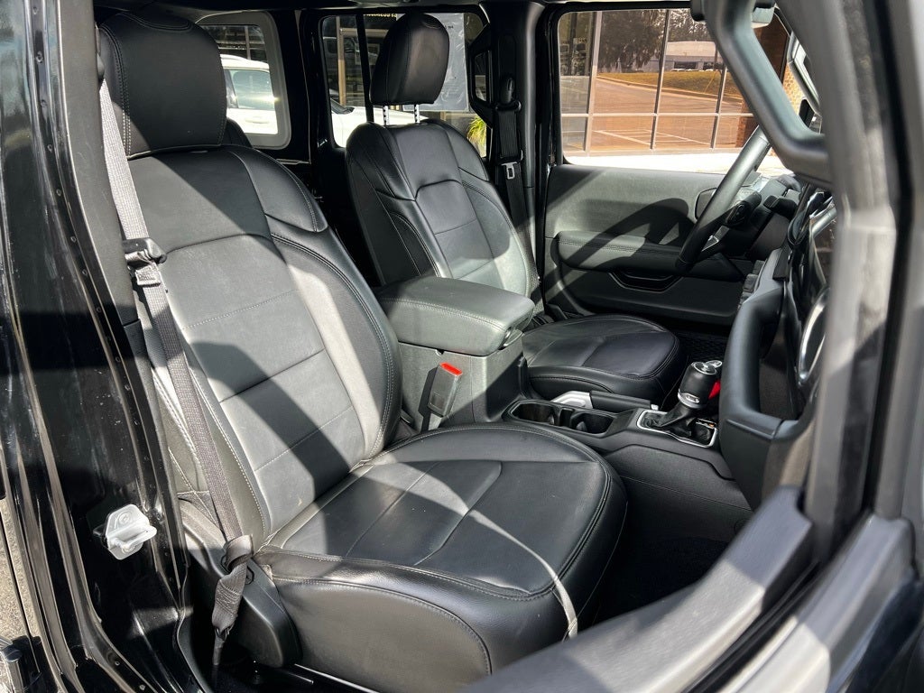 2022 Jeep Wrangler Unlimited Sahara Altitude