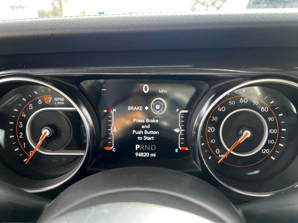 2022 Jeep Wrangler Unlimited Sahara Altitude