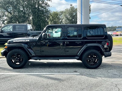 2022 Jeep Wrangler Unlimited Sahara Altitude