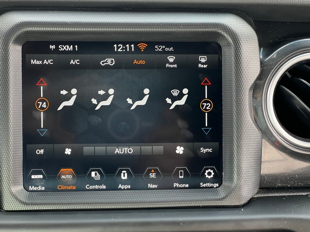 2022 Jeep Wrangler Unlimited Sahara Altitude