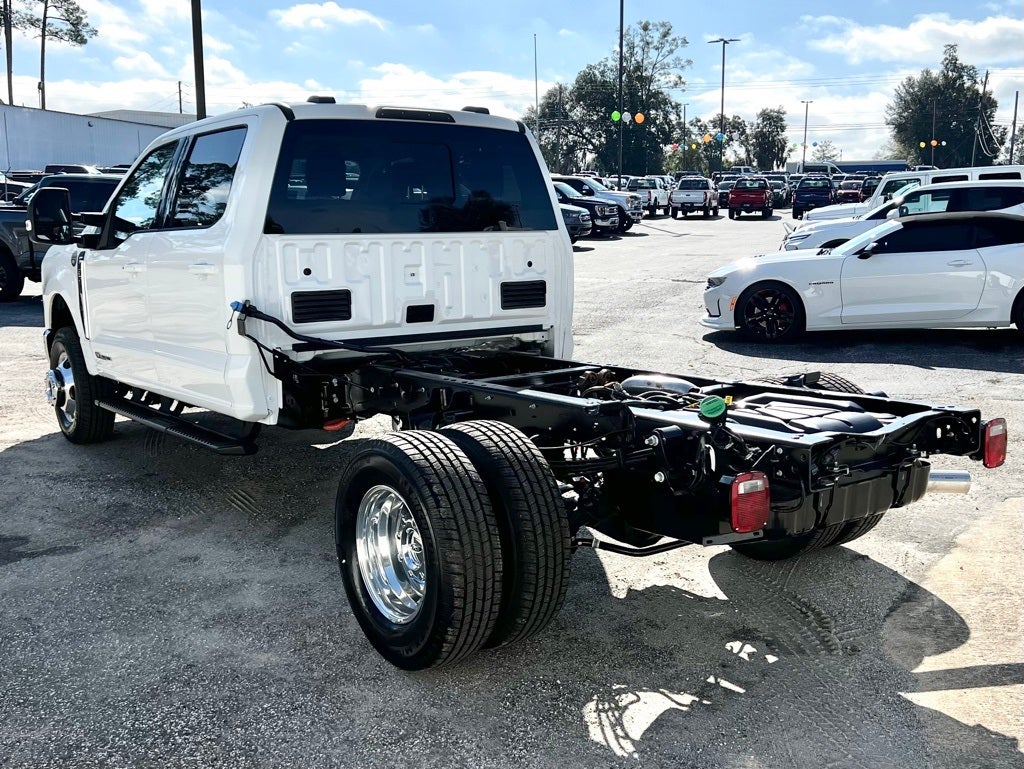 2026 Ford F-350SD Lariat DRW