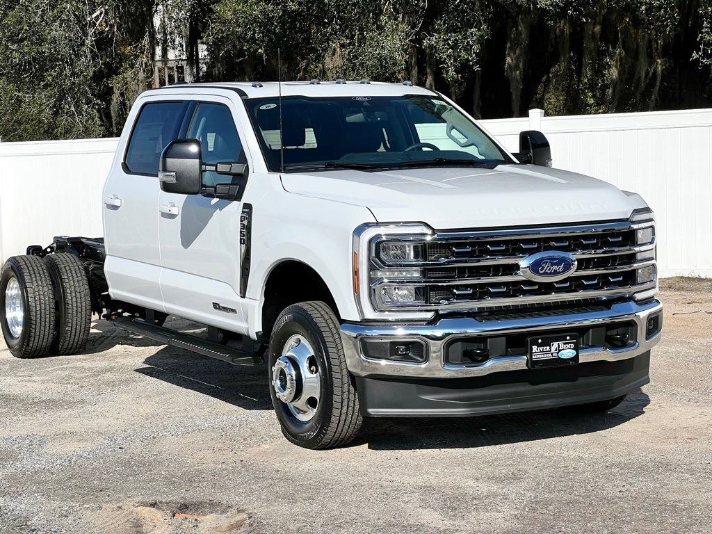 2026 Ford F-350SD Lariat DRW