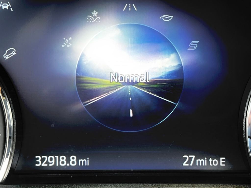 2021 Ford Escape Hybrid SE