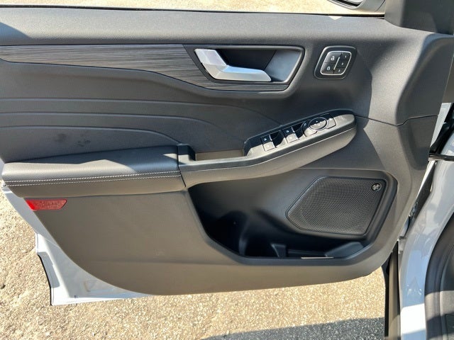 2025 Ford Escape Plug-In Hybrid Base