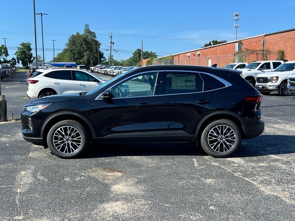 2025 Ford Escape Plug-In Hybrid Base