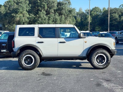 2026 Ford Bronco Badlands