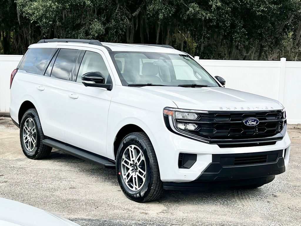 2026 Ford Expedition Active