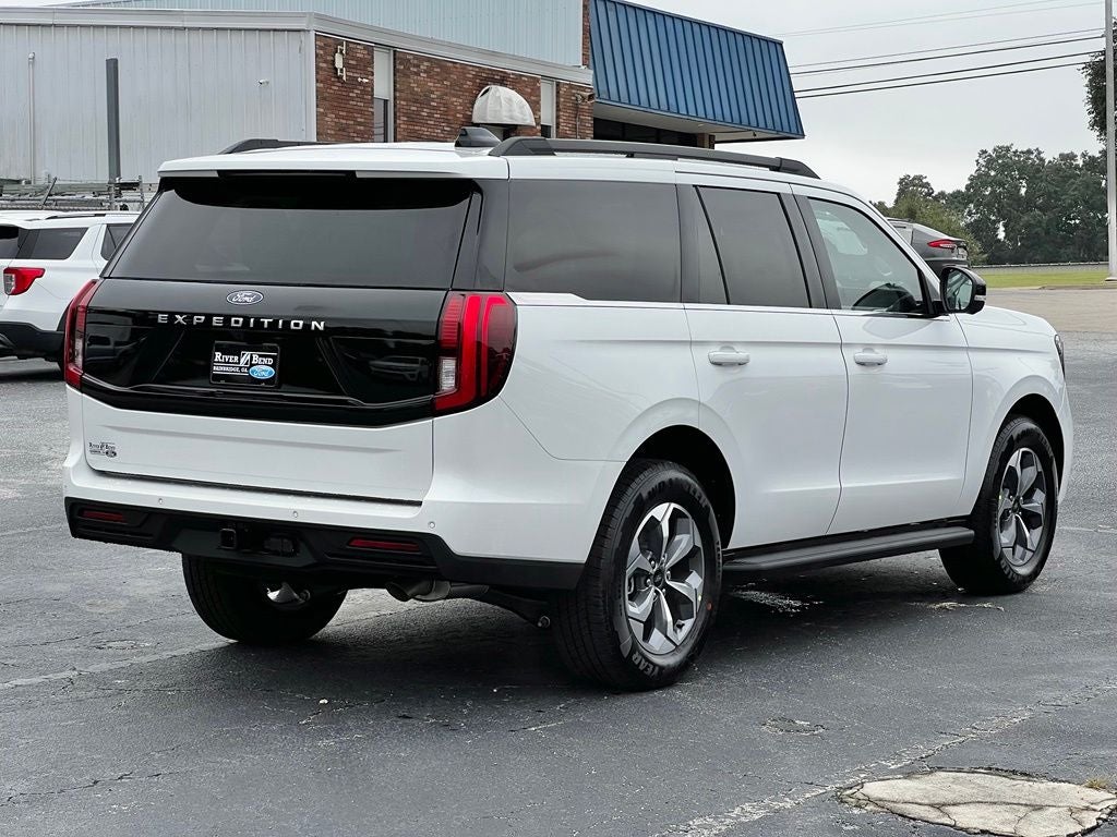 2027 Ford Expedition Active