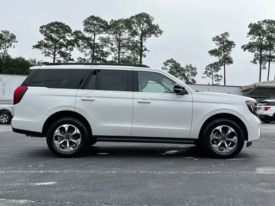 2027 Ford Expedition Active