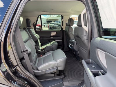 2027 Ford Expedition Active
