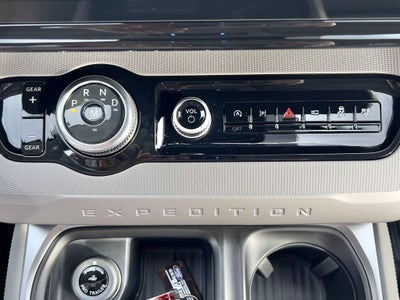 2026 Ford Expedition Active