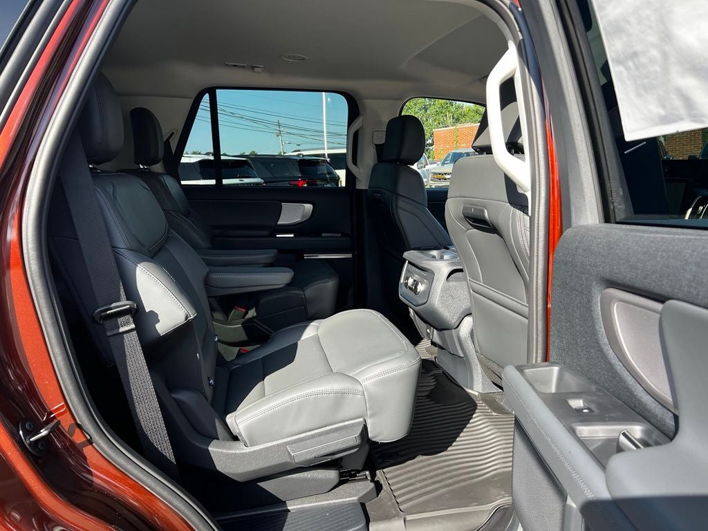 2027 Ford Expedition Active