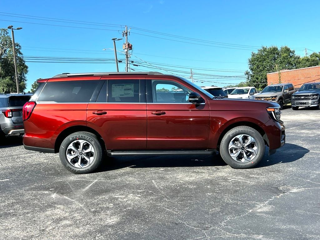 2027 Ford Expedition Active