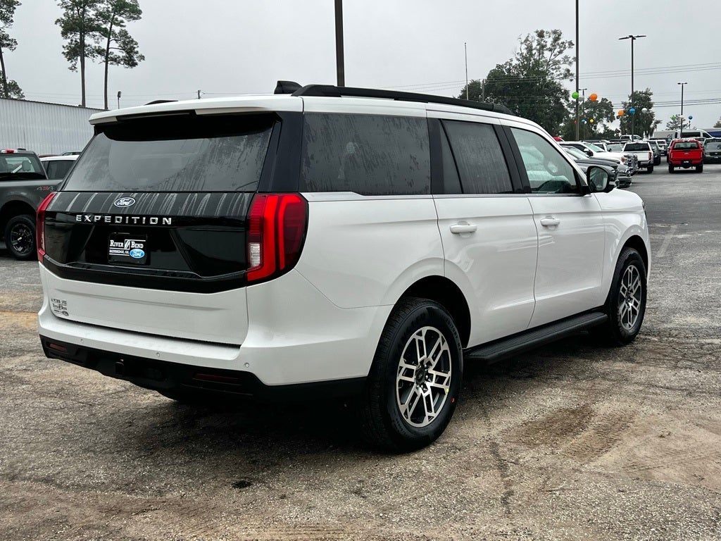 2026 Ford Expedition Active