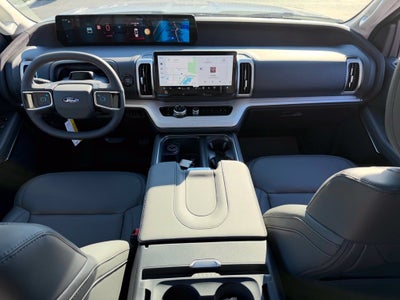 2027 Ford Expedition Active
