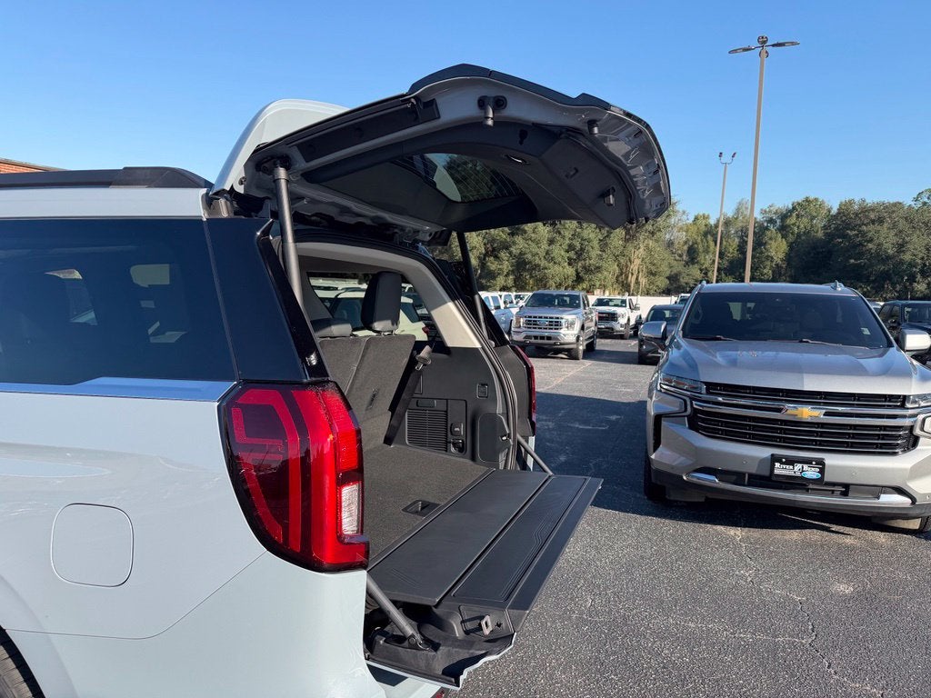 2027 Ford Expedition Active