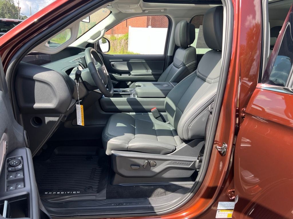 2027 Ford Expedition Active