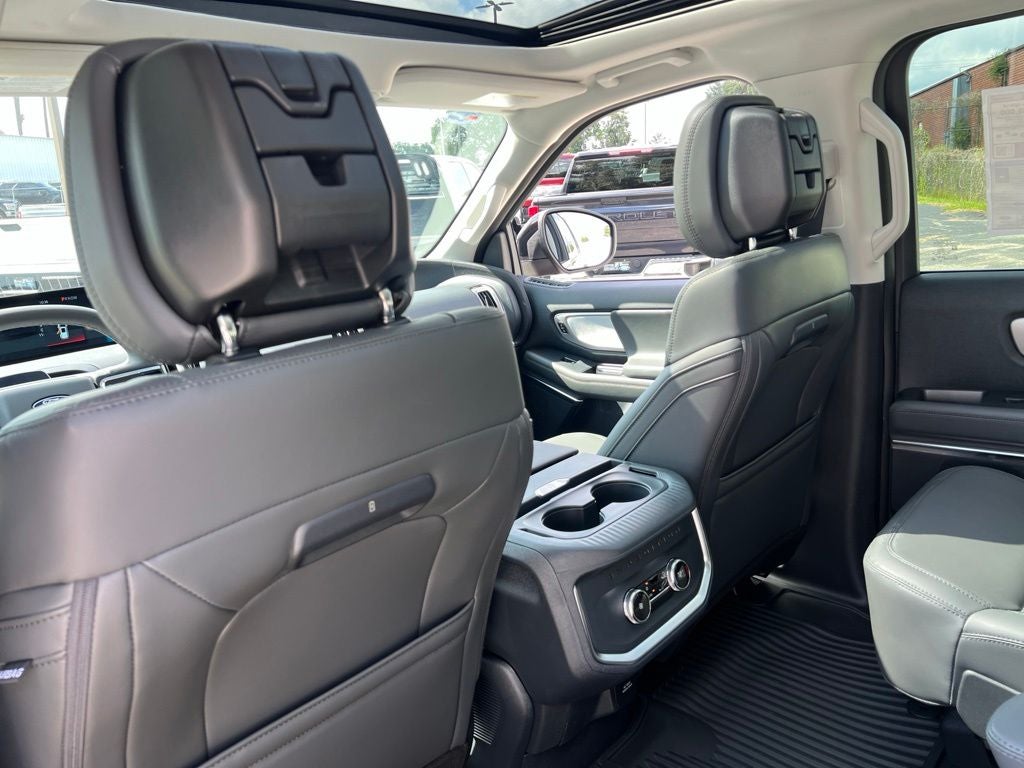 2027 Ford Expedition Active