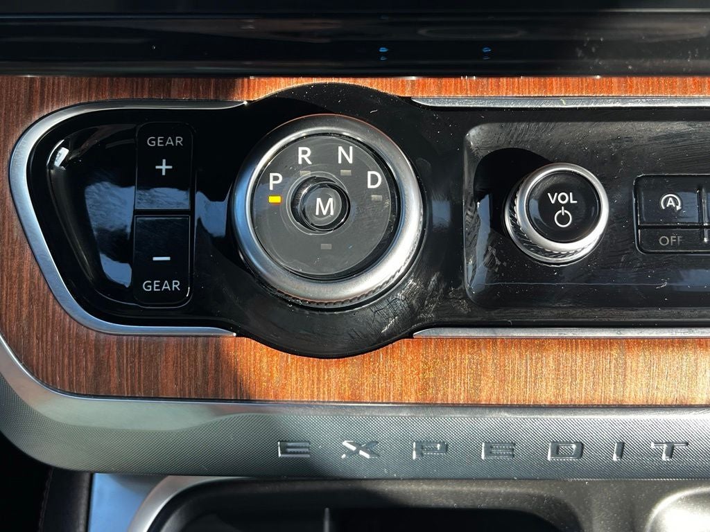 2027 Ford Expedition King Ranch