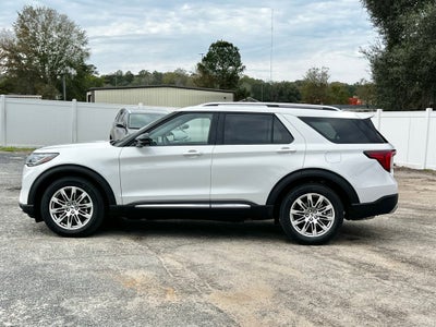 2025 Ford Explorer Platinum