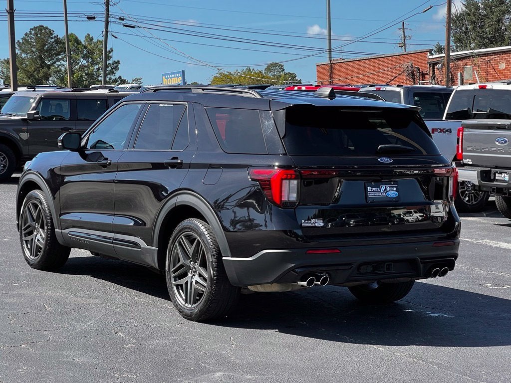 2025 Ford Explorer ST