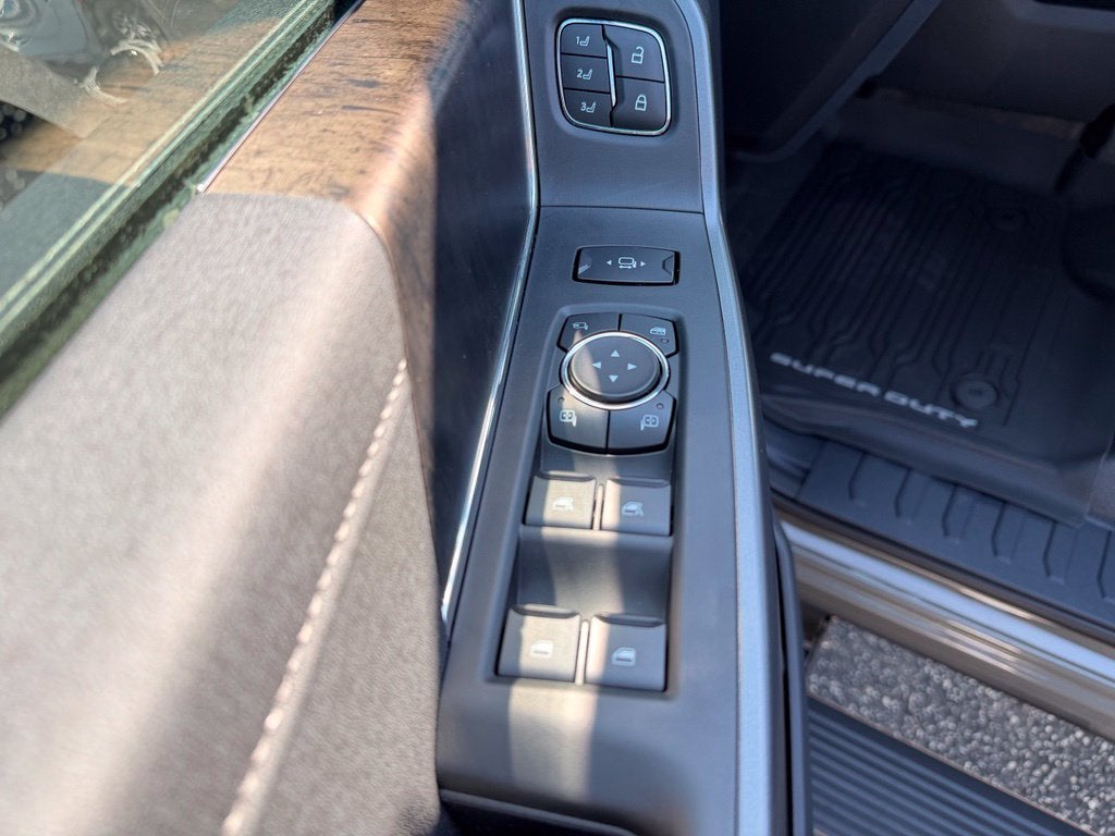 2027 Ford F-250SD Lariat
