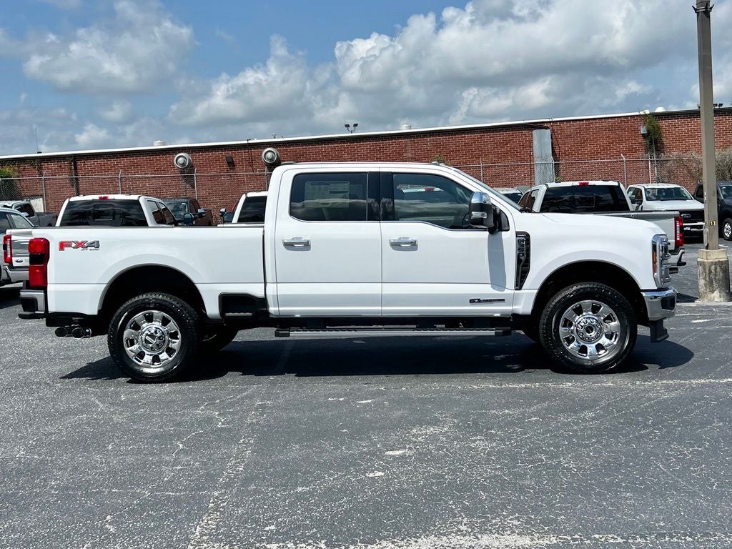2026 Ford F-350SD Lariat