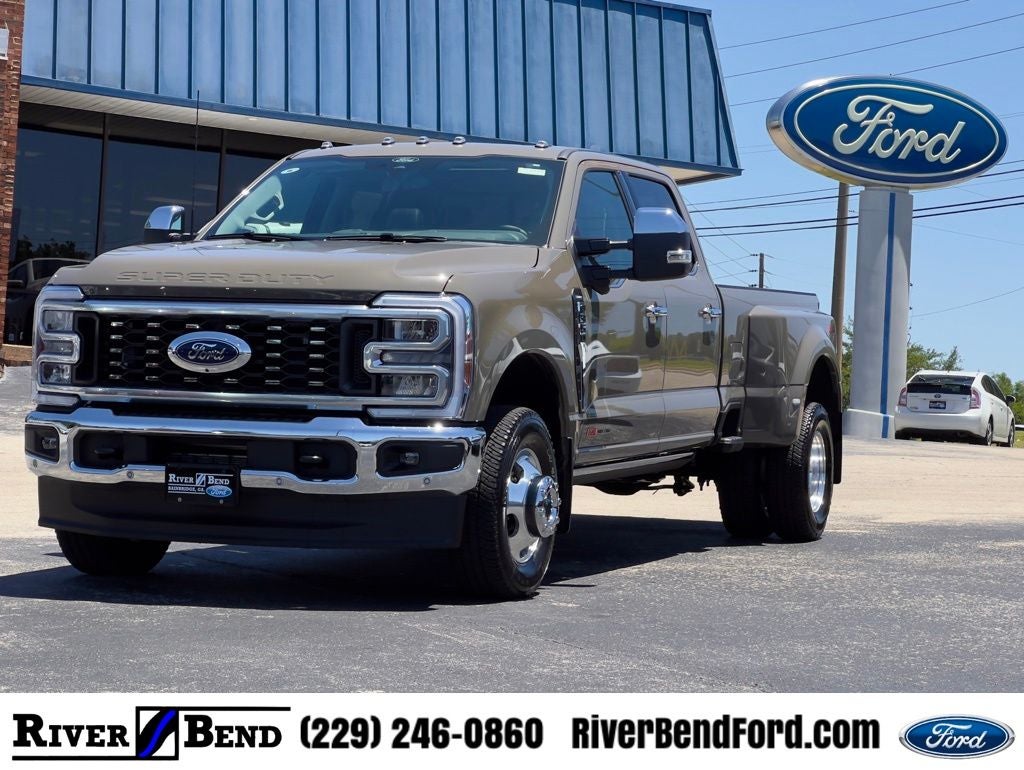 2026 Ford F-350SD Lariat DRW