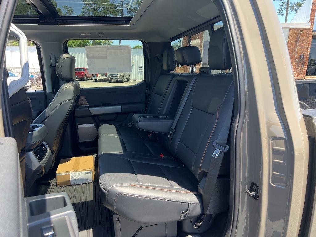 2026 Ford F-350SD Lariat DRW