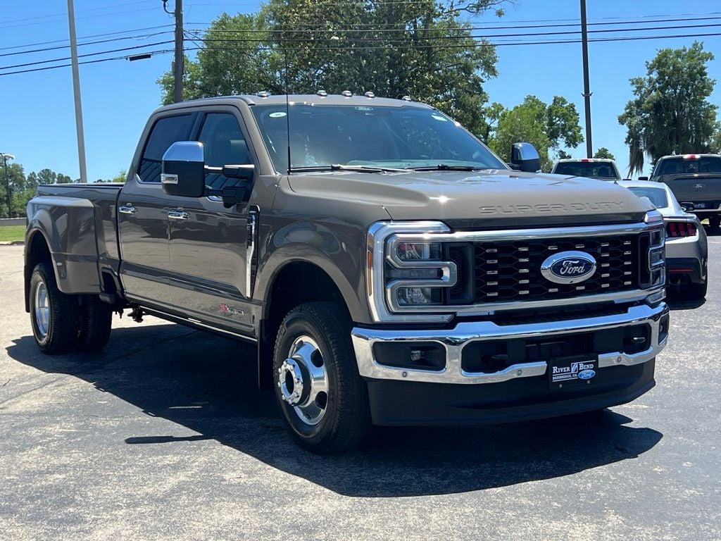 2026 Ford F-350SD Lariat DRW