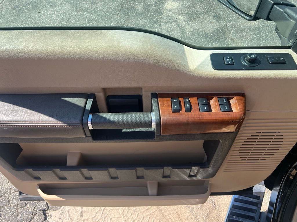 2016 Ford F-350SD King Ranch DRW