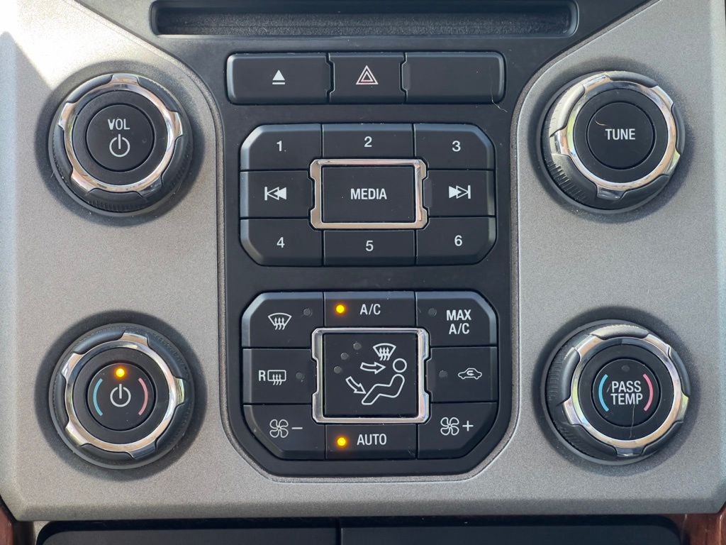 2016 Ford F-350SD King Ranch DRW