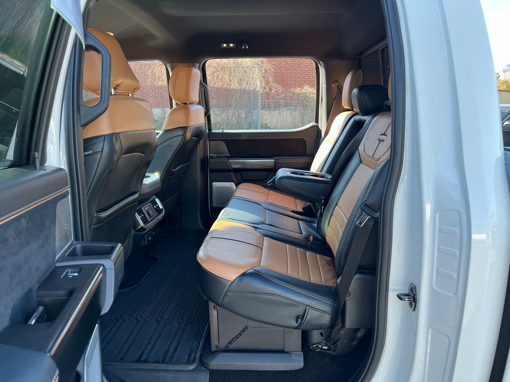 2022 Ford F-150 Platinum