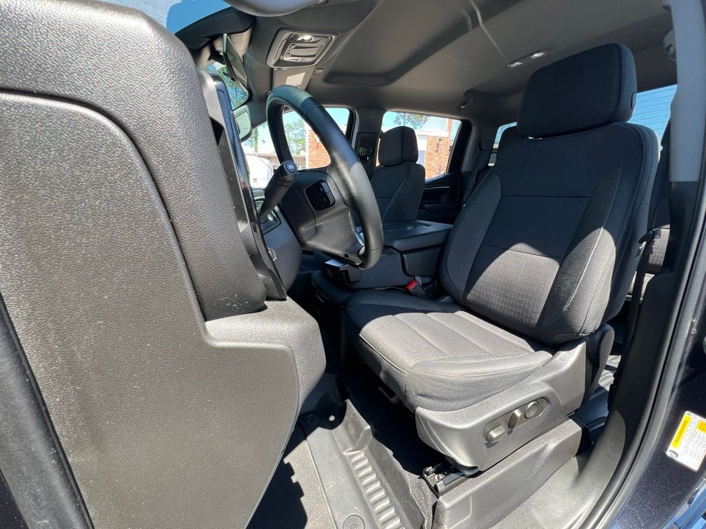 2023 Chevrolet Silverado 1500 LT LT1