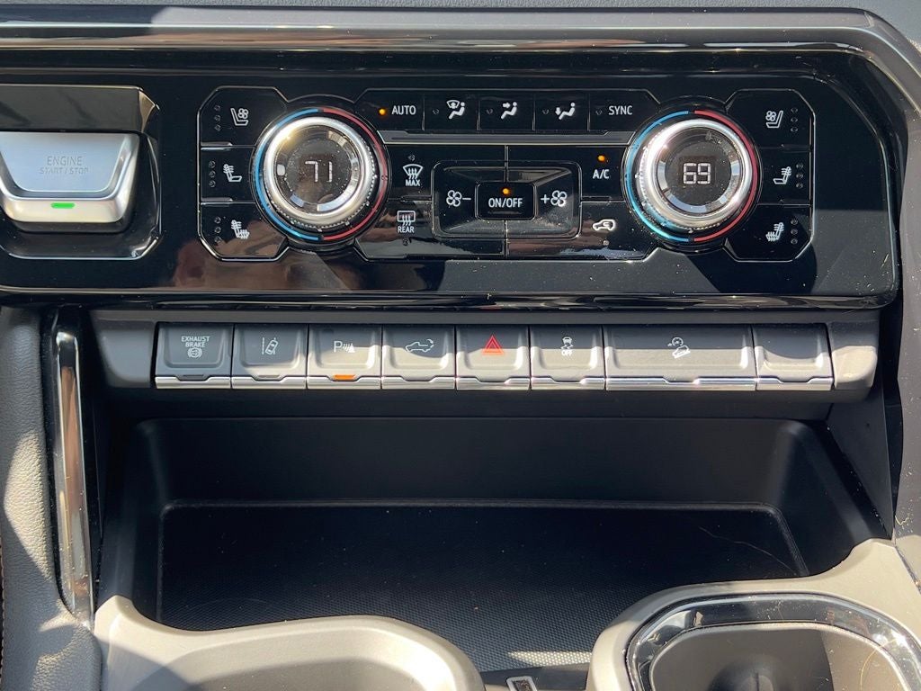 2024 GMC Sierra 2500HD AT4