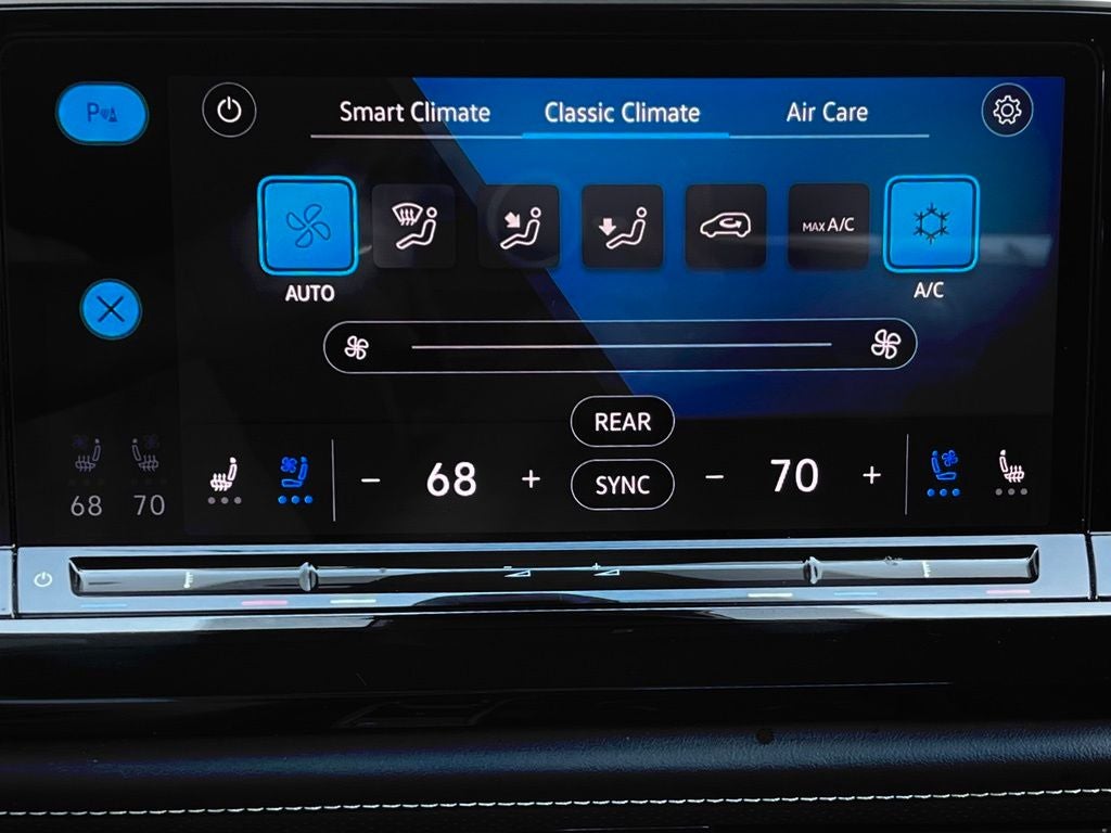 2025 Volkswagen Atlas 2.0T SE w/Technology