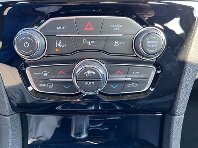 2023 Chrysler 300 Touring