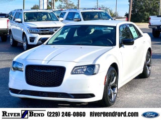 2023 Chrysler 300 Touring