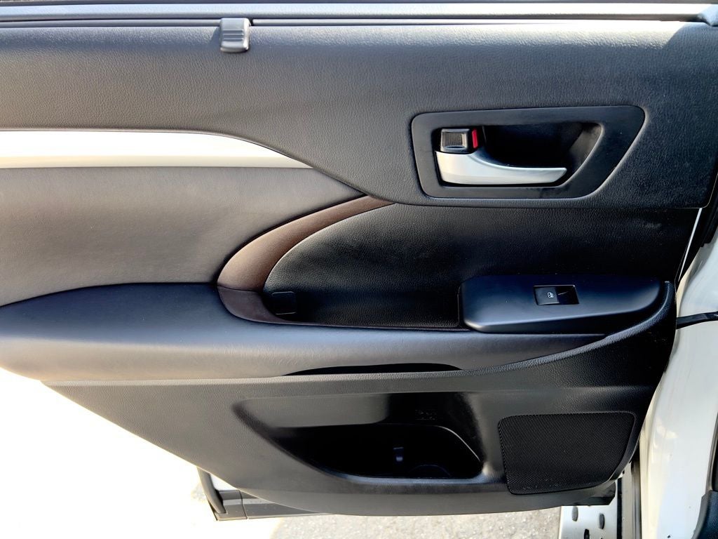 2017 Toyota Highlander XLE